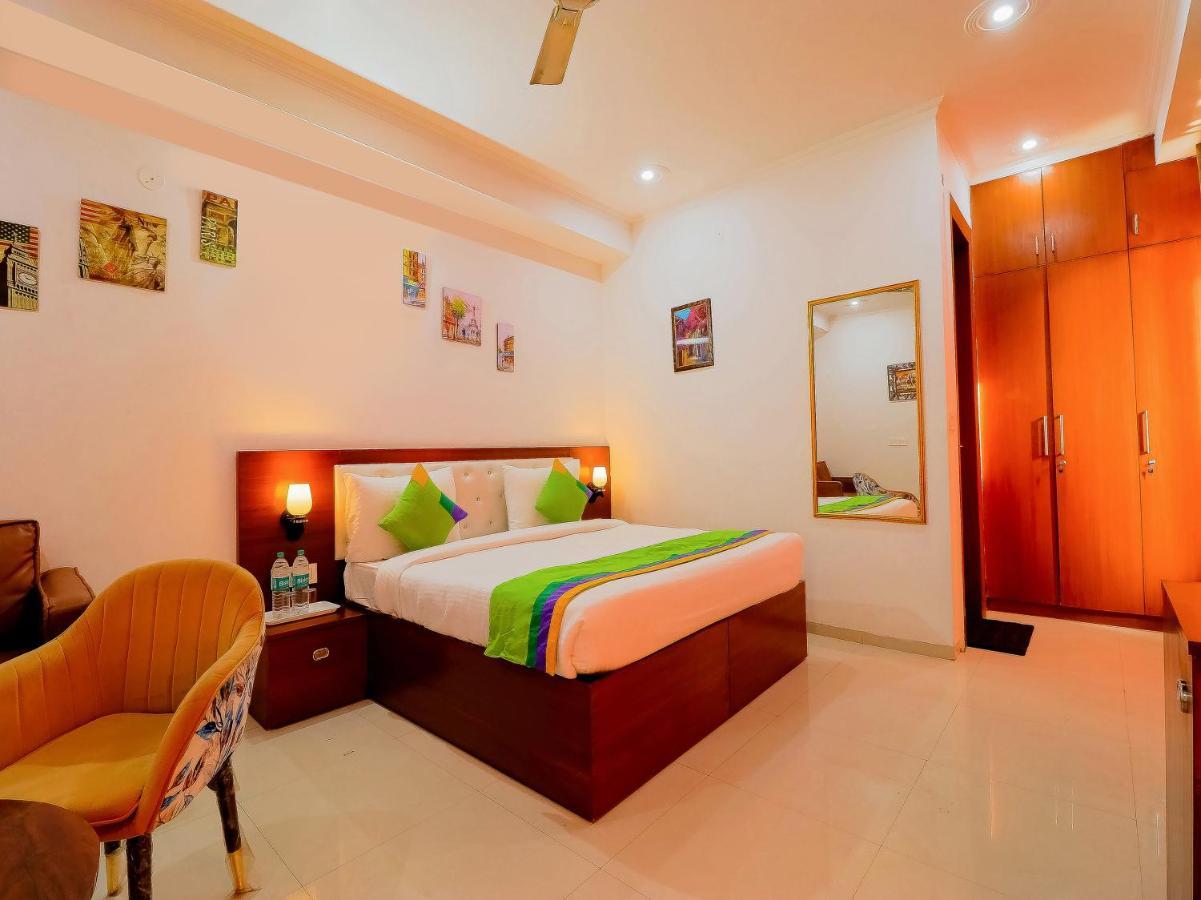 Treebo Rejoice 52 - 3Km From Huda City Metro Station Badshahpur Eksteriør bilde