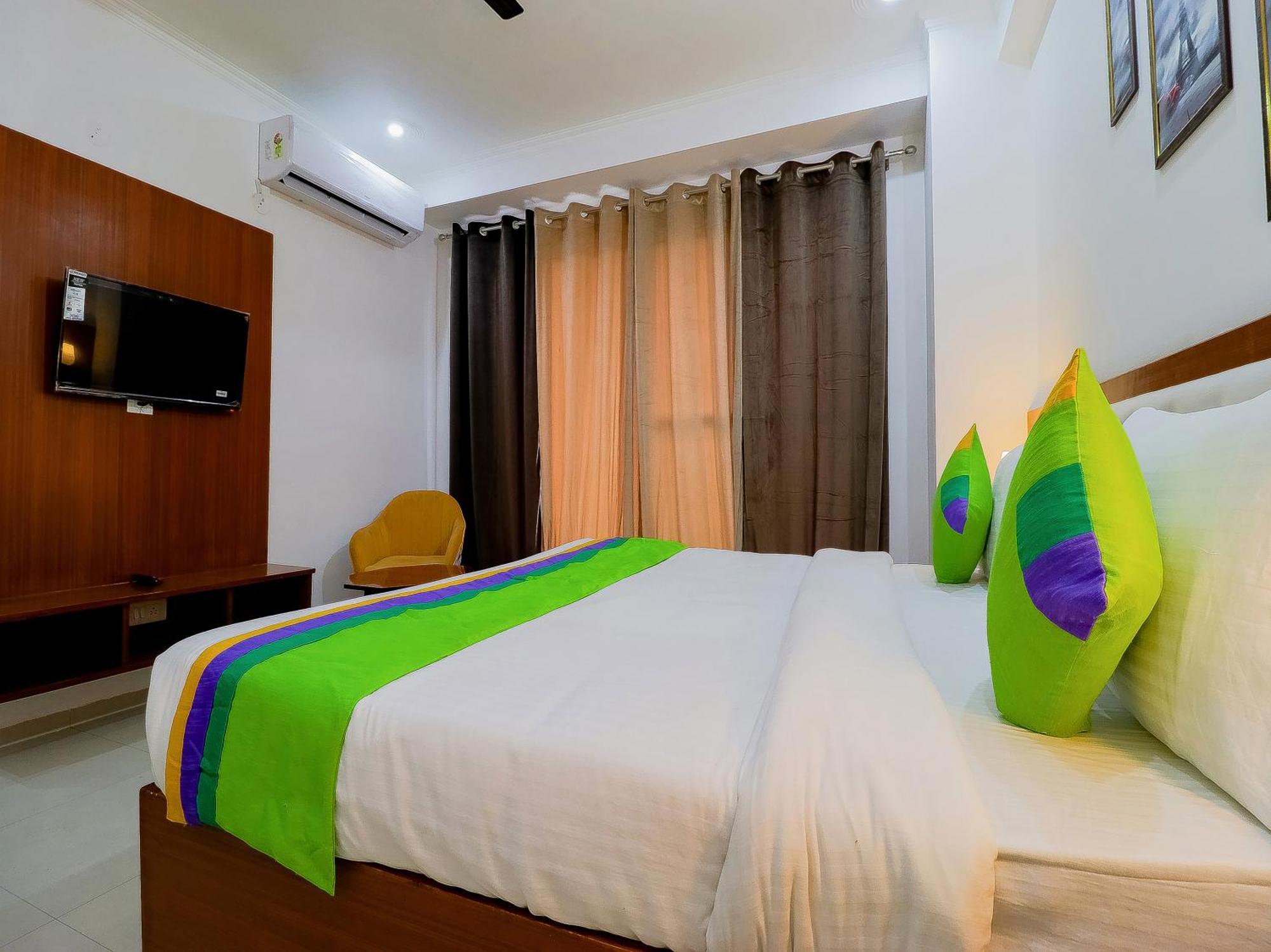 Treebo Rejoice 52 - 3Km From Huda City Metro Station Badshahpur Eksteriør bilde