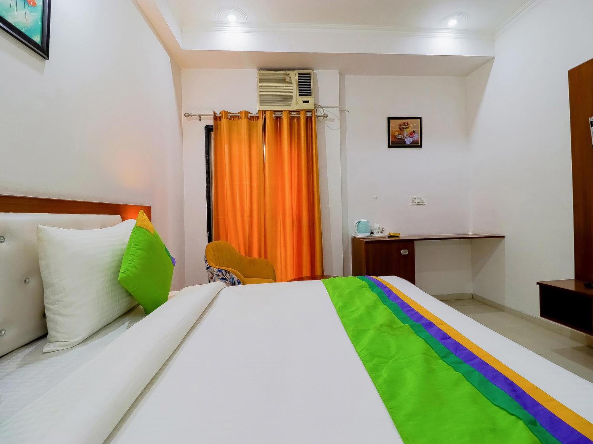 Treebo Rejoice 52 - 3Km From Huda City Metro Station Badshahpur Eksteriør bilde