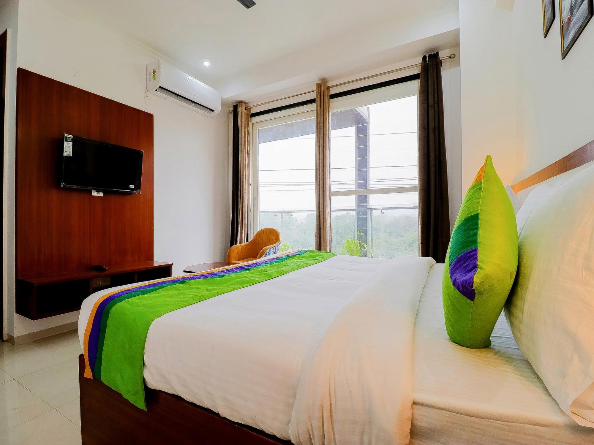 Treebo Rejoice 52 - 3Km From Huda City Metro Station Badshahpur Eksteriør bilde